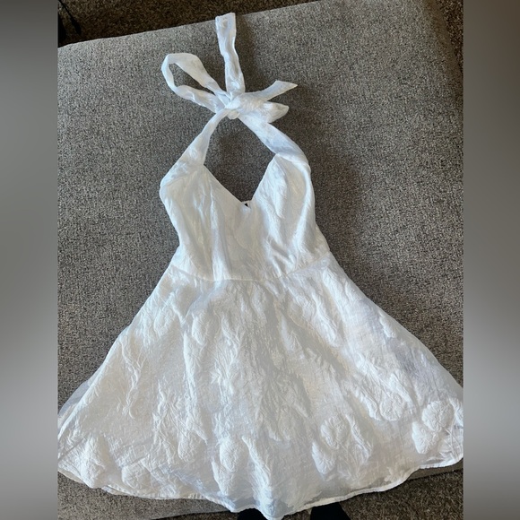 Lulus Bonni Floral Jacquard Halter Women’s Mini Dress -White/ XS - Picture 3 of 15